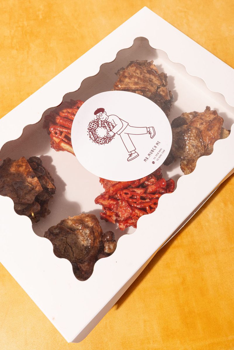 Caja de bites con ventana y la estampa de Mr. Munch Me
