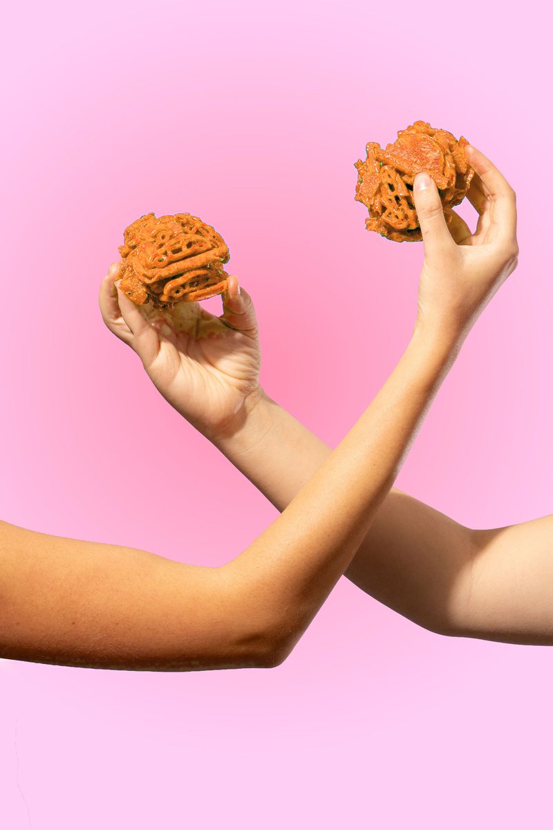 Foto ilustrativa: dos bites de Jalapeño