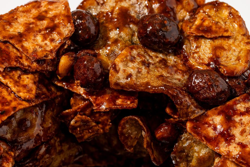 Doritos Incógnita y cacahuates de cerca